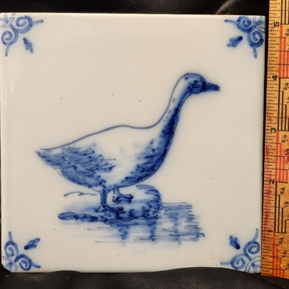 Vintage Harlingen Holland Delft Tile: Duck - Picture 2 of 5